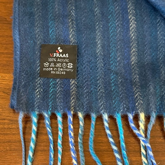 VTG 1980-85 Shades of Blue Long Striped Scarf by V.FRAAS Made in Germany - Picture 8 of 9